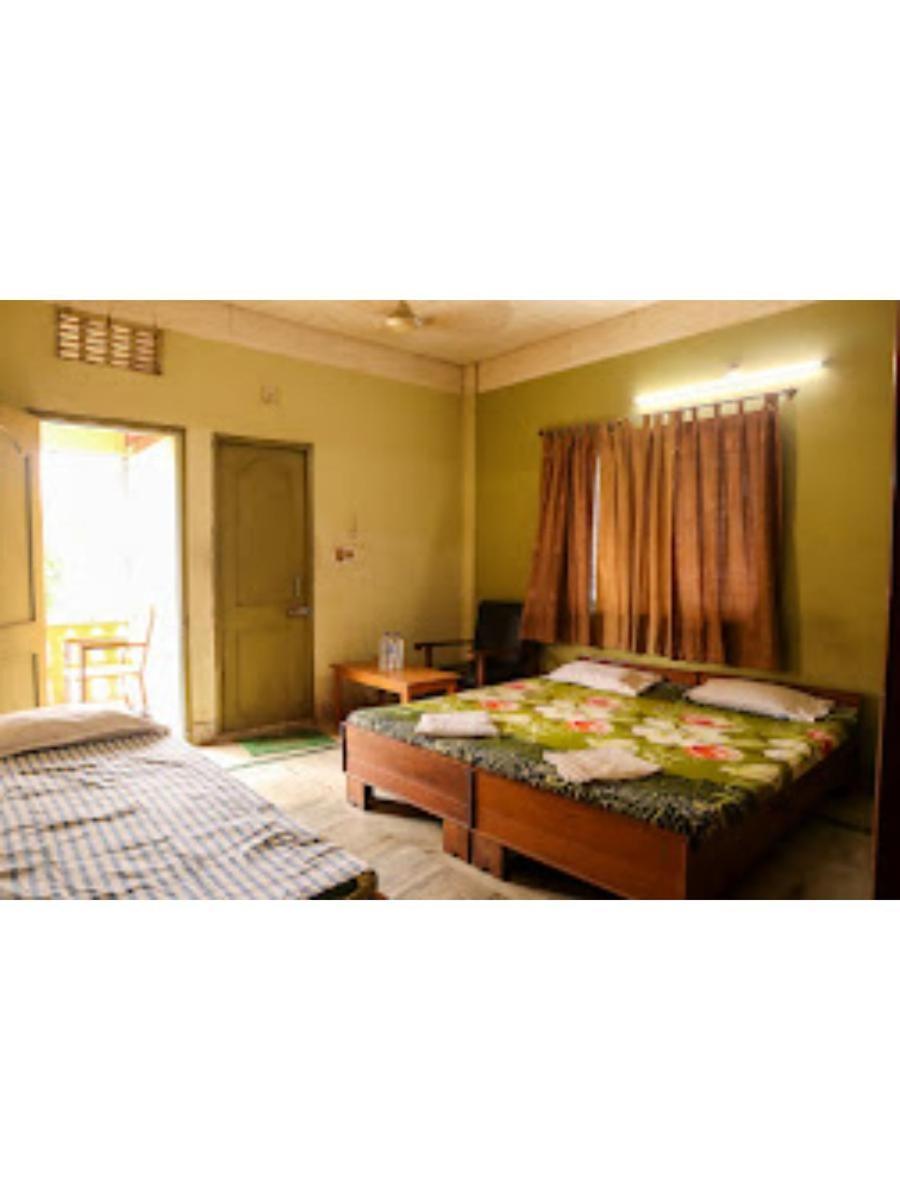 Roxy Inn,Кътак Екстериор снимка