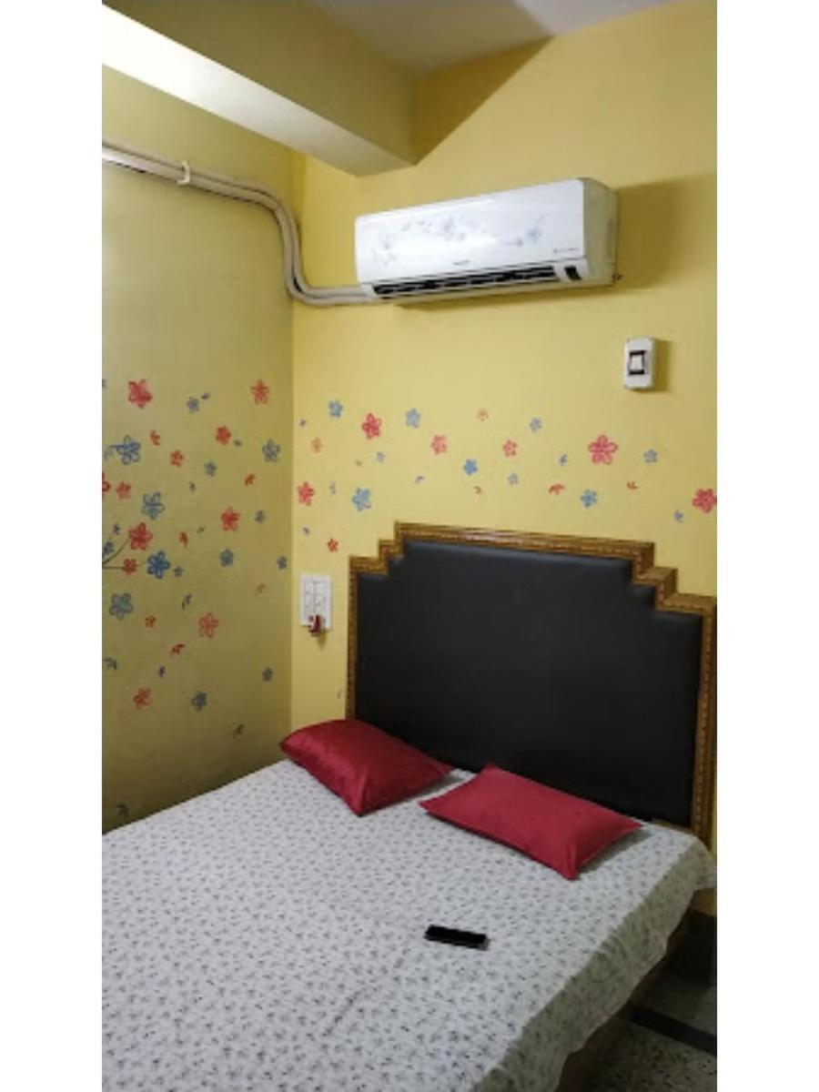 Roxy Inn,Кътак Екстериор снимка